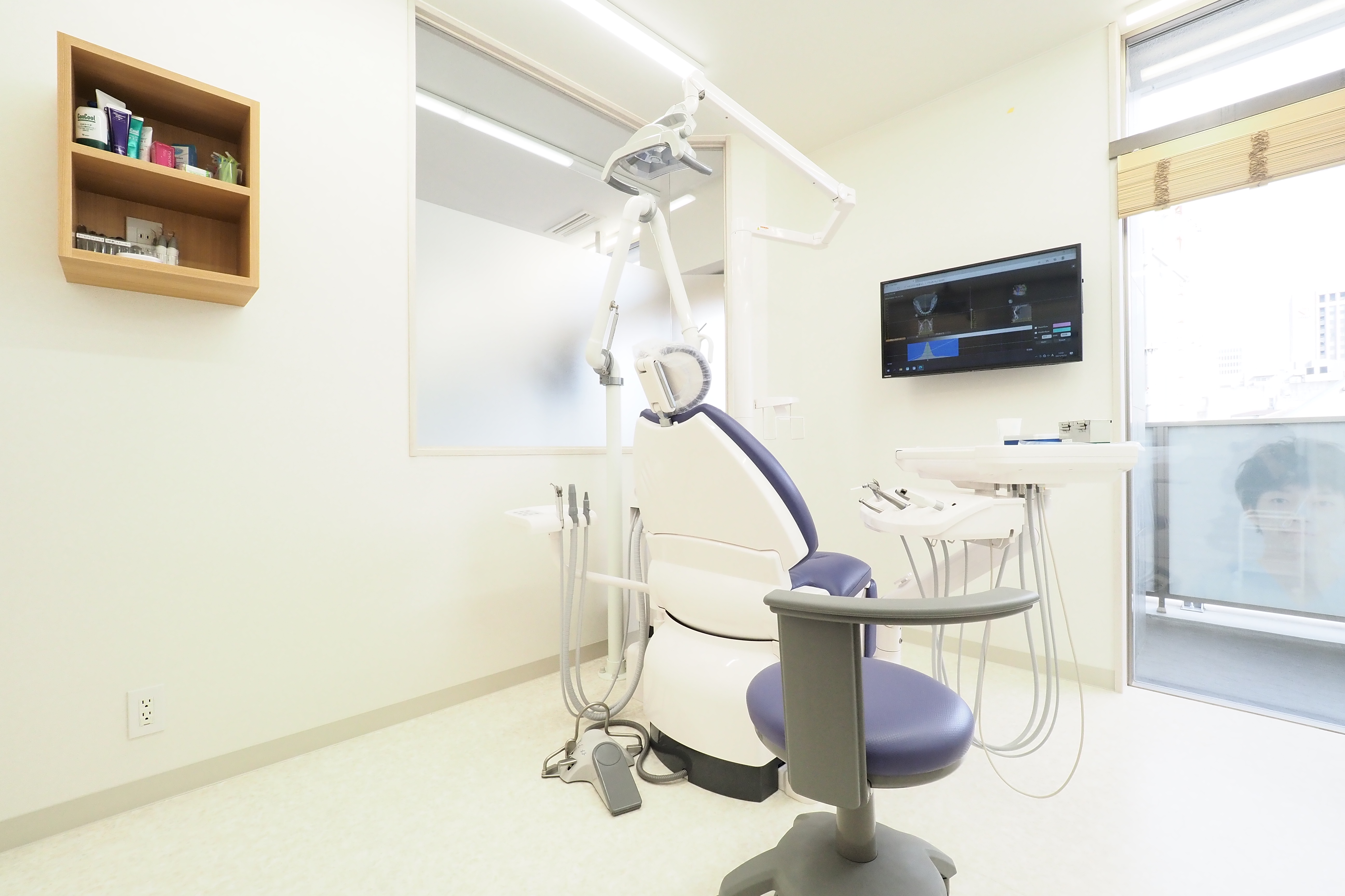 名駅さくら医院の明るく清潔な待合室