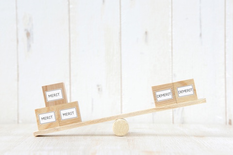 メリットとデメリットの天秤で、メリットが重たくなっている様子