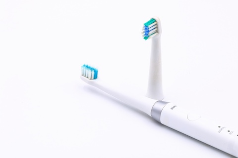 2本の電動歯ブラシ
